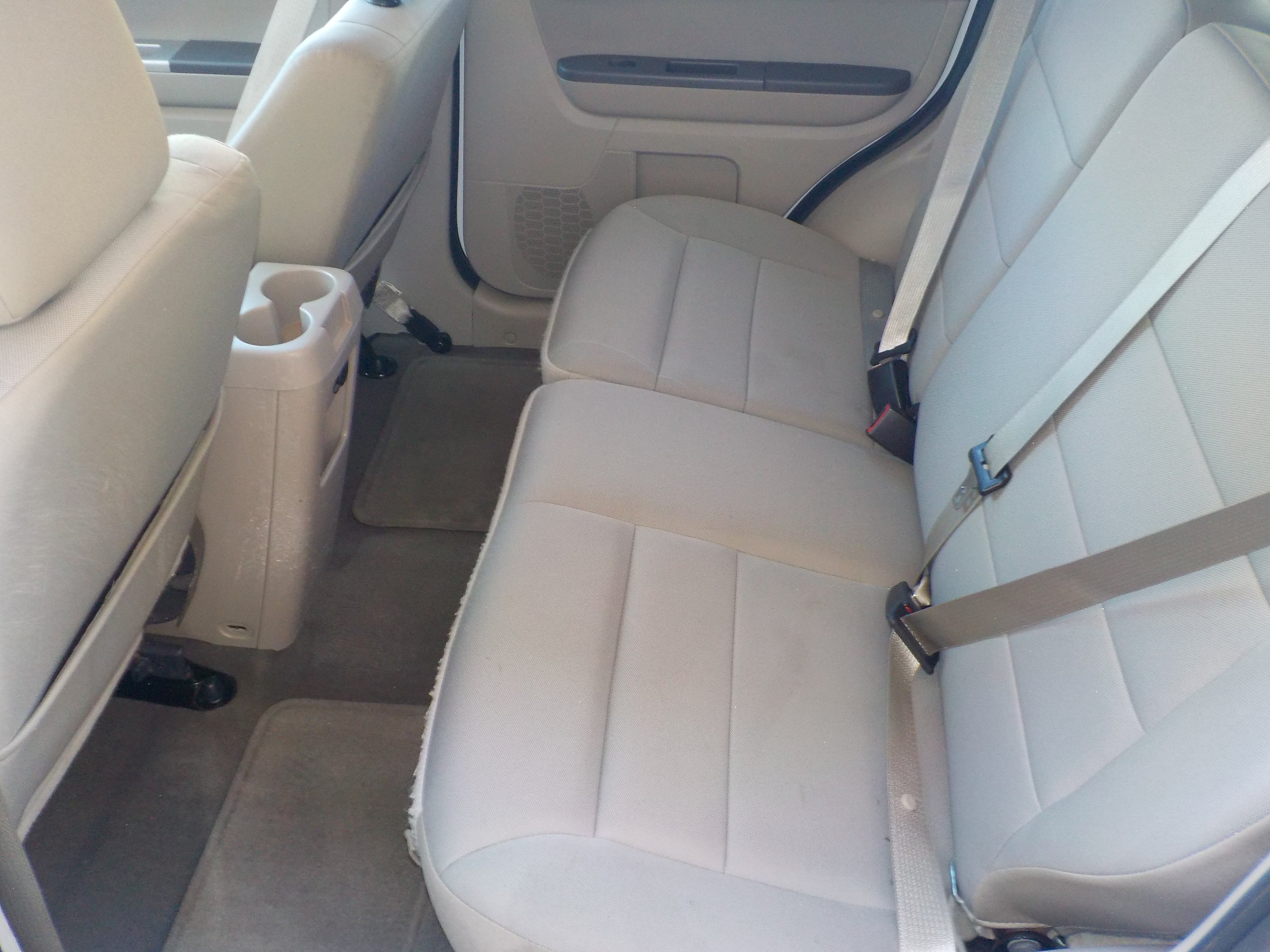 Used 2012 Ford Escape FWD Hybrid image 17