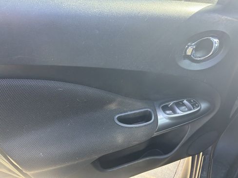 Used 2014 Nissan Juke S image 9