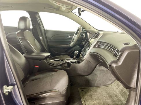 Used 2014 Chevrolet Malibu LT w/ Power Convenience Package image 25