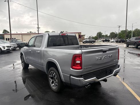 Used 2025 RAM 1500 Laramie AWD/4WD image 6