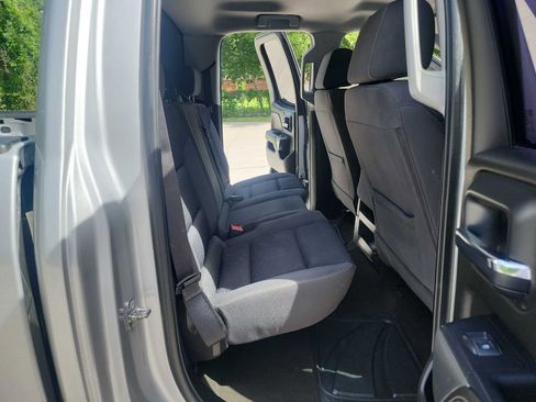 Used 2018 Chevrolet Silverado 1500 LT image 31