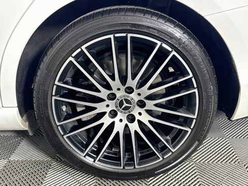 Used 2024 Mercedes-Benz C 300 Sedan image 34