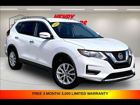 Used 2018 Nissan Rogue SV FWD image 1