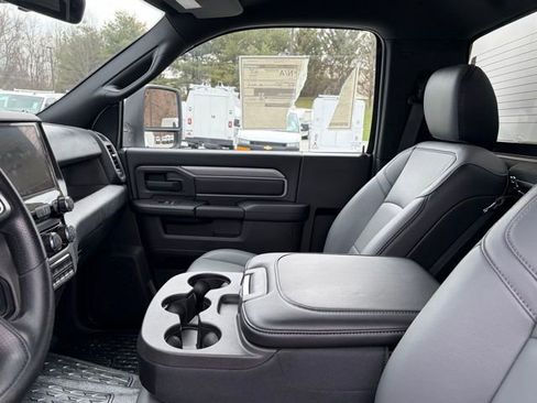 New 2025 RAM 5500 Tradesman image 34
