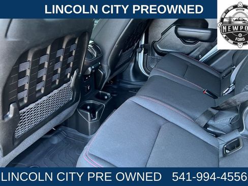 Used 2022 Jeep Gladiator Rubicon w/ Cold Weather Group image 11