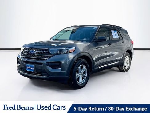 Used 2022 Ford Explorer XLT w/ Class IV Trailer Tow Package image 3