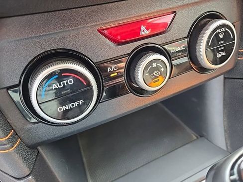 Used 2021 Subaru Crosstrek 2.0i Premium w/ Moonroof Package image 24