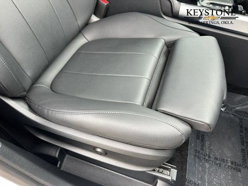 Used 2023 Mercedes-Benz GLB 250 image 18