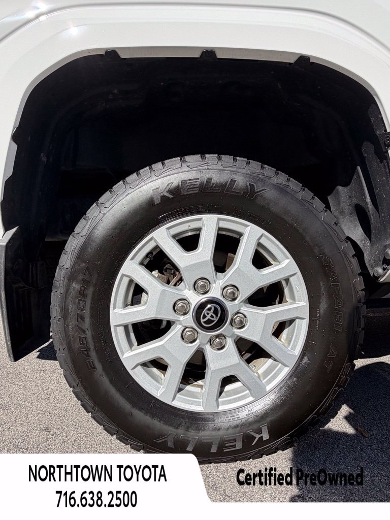 Used 2024 Toyota Tacoma SR5 AWD/4WD image 12