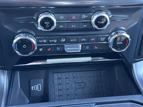 New 2025 Ford F150 Lariat w/ Equipment Group 501A Mid image 26