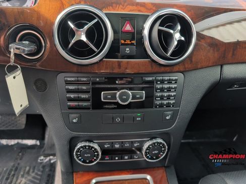 Used 2015 Mercedes-Benz GLK 350 4MATIC image 20