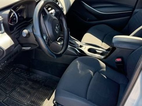 Used 2021 Toyota Corolla SE w/ Carpet Mat Package (TMS) FWD image 3