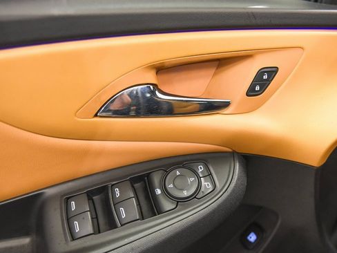 Used 2017 Chevrolet Volt Premier w/ Driver Confidence II Package image 15