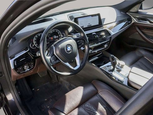 Used 2018 BMW 540i xDrive image 17