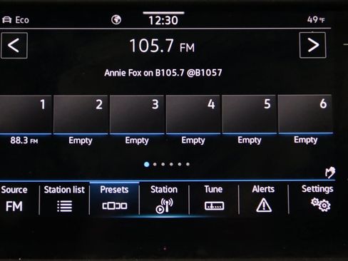 Used 2022 Volkswagen Taos SEL image 48