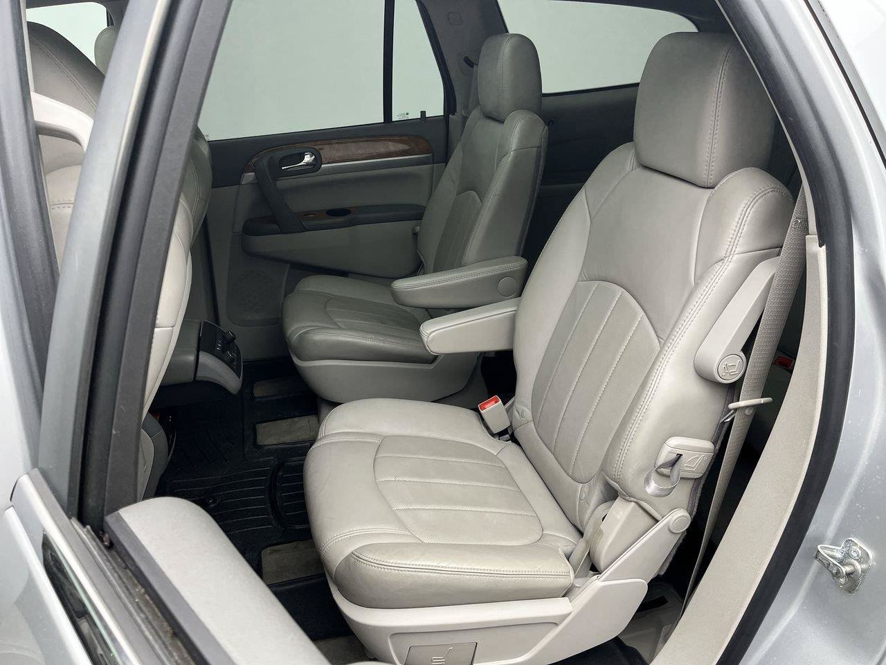 Used 2012 Buick Enclave Premium FWD image 12