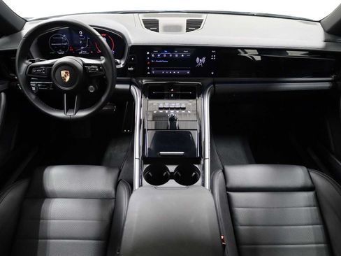 Certified 2024 Porsche Panamera 4 AWD/4WD image 24