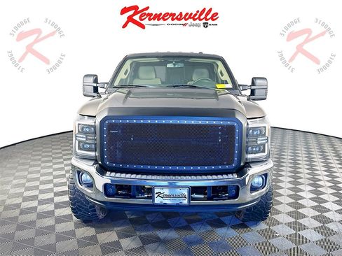 Used 2015 Ford F250 XLT w/ XLT Value Package image 2
