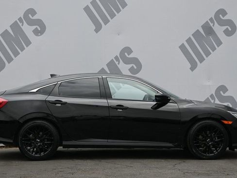 Used 2017 Honda Civic EX-T image 4