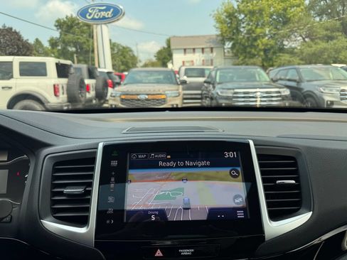 Used 2016 Honda Pilot Elite image 25