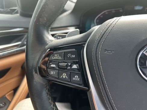 Used 2022 BMW 530i xDrive AWD/4WD image 21