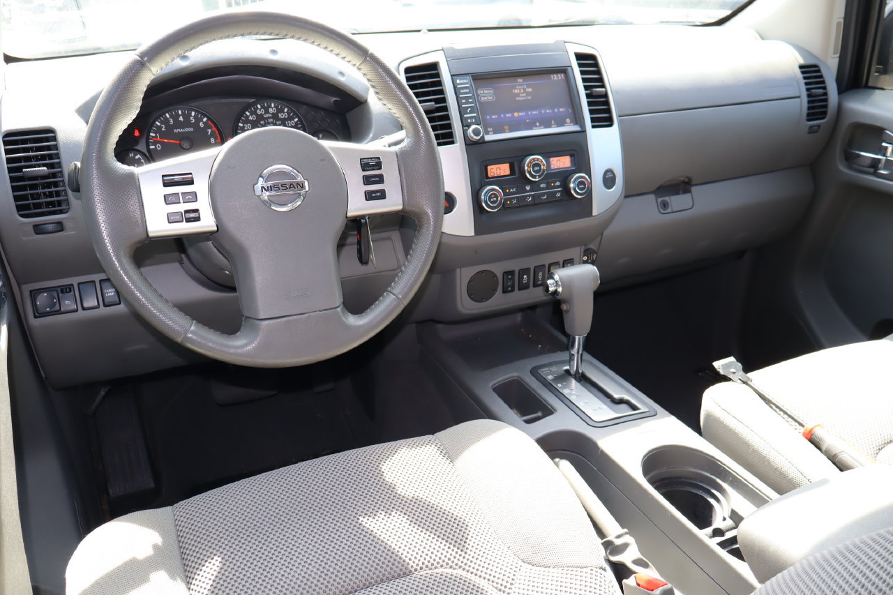 Used 2019 Nissan Frontier SV w/ Value Truck Package RWD image 4