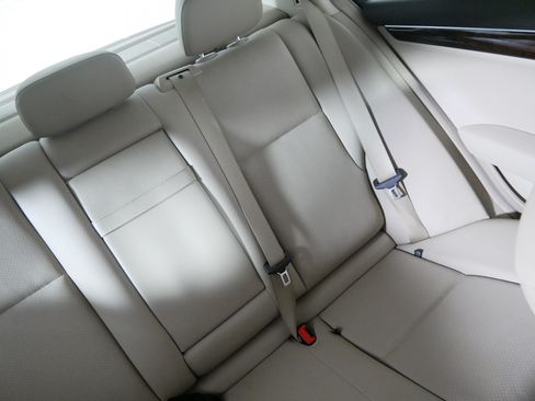 Used 2014 Mercedes-Benz C 300 4MATIC Sedan image 14