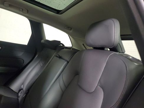 Certified 2024 Volvo XC60 B5 Plus w/ Protection Package Premier AWD/4WD image 13