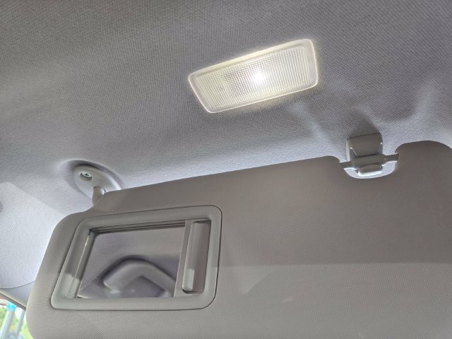 Used 2024 Toyota Prius Prime FWD image 18