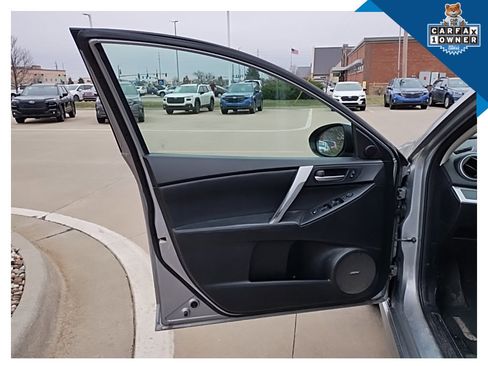 Used 2011 MAZDA MAZDA3 s Grand Touring w/ Tech Pkg image 12