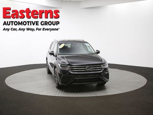 Used 2023 Volkswagen Tiguan SE image 50