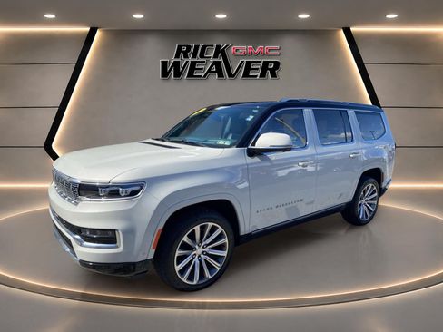 Used 2022 Jeep Grand Wagoneer Series II w/ Premium Group II AWD/4WD image 2