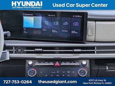 Used 2025 Hyundai Santa Fe SEL FWD image 23