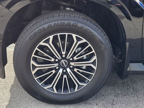 New 2026 Nissan Armada SL image 9