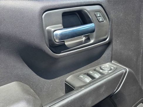 Used 2025 Chevrolet Silverado 1500 Custom w/ Turbomax Blackout Package RWD image 11