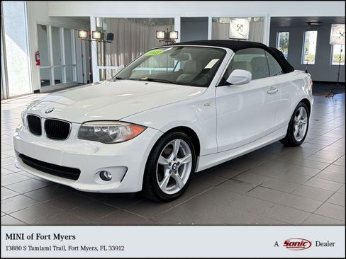Used 2013 BMW 128i Convertible RWD image 1