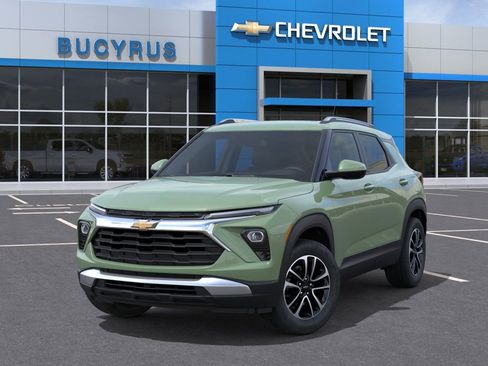 New 2026 Chevrolet TrailBlazer LT w/ LT Cold Weather Package AWD/4WD image 6