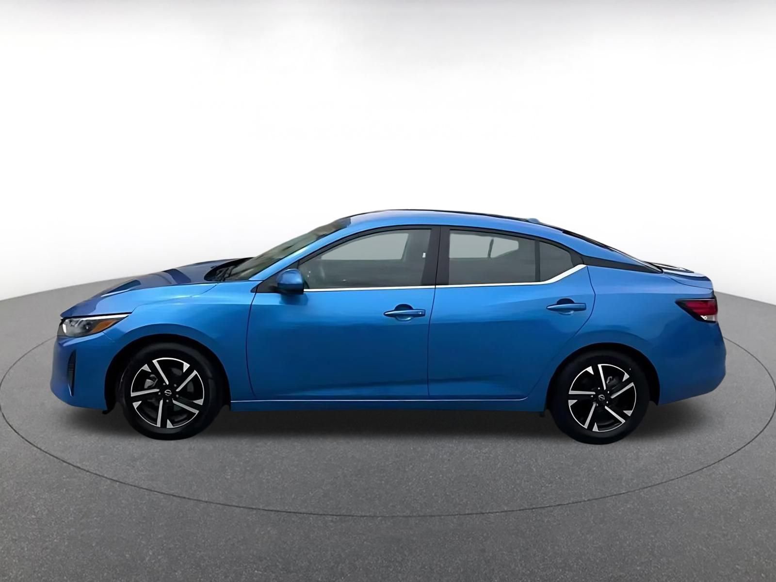 Used 2025 Nissan Sentra SV FWD image 10