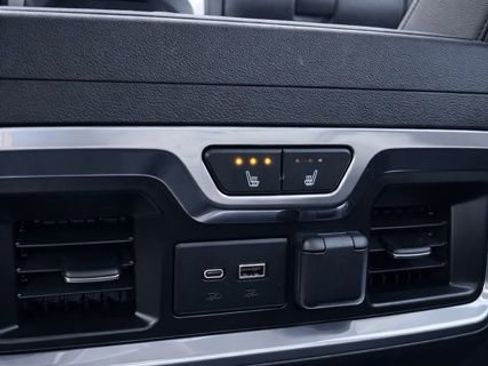 Used 2019 GMC Sierra 1500 SLT w/ SLT Premium Plus Package image 23