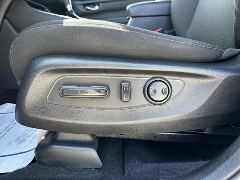 Certified 2023 Honda CR-V EX image 8