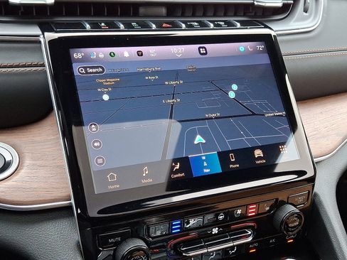 Used 2021 Jeep Grand Cherokee L Summit w/ Advanced Protech Group IV image 20