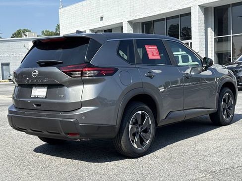 Used 2024 Nissan Rogue SV FWD image 26