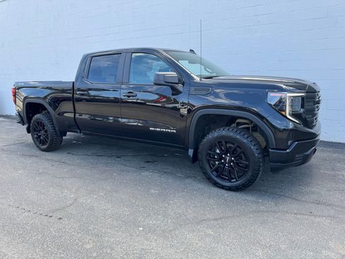Used 2024 GMC Sierra 1500 Pro w/ Graphite Edition image 4