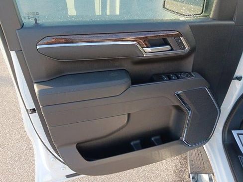 New 2026 GMC Sierra 1500 SLE RWD image 8