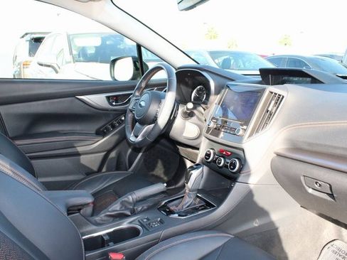 Used 2023 Subaru Crosstrek 2.5i Limited w/ Moonroof Package image 5