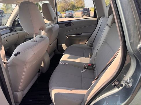 Used 2012 Subaru Forester 2.5X w/ Alloy Wheel Pkg AWD/4WD image 9