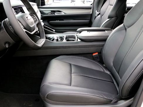 New 2026 Jeep Grand Wagoneer Limited image 9