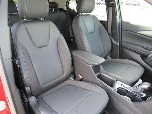 Used 2023 Buick Encore GX Select w/ Safety Package II image 9