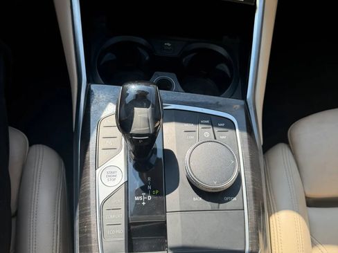 Used 2020 BMW 330i Sedan w/ Premium Package RWD image 16