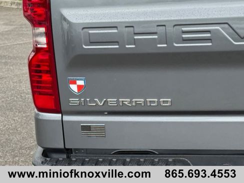Used 2022 Chevrolet Silverado 1500 LT w/ Safety Package AWD/4WD image 12